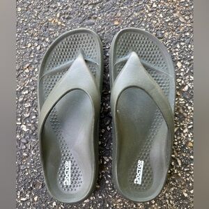 Men’s Black & Green Slides – Comfortable Casual Wear